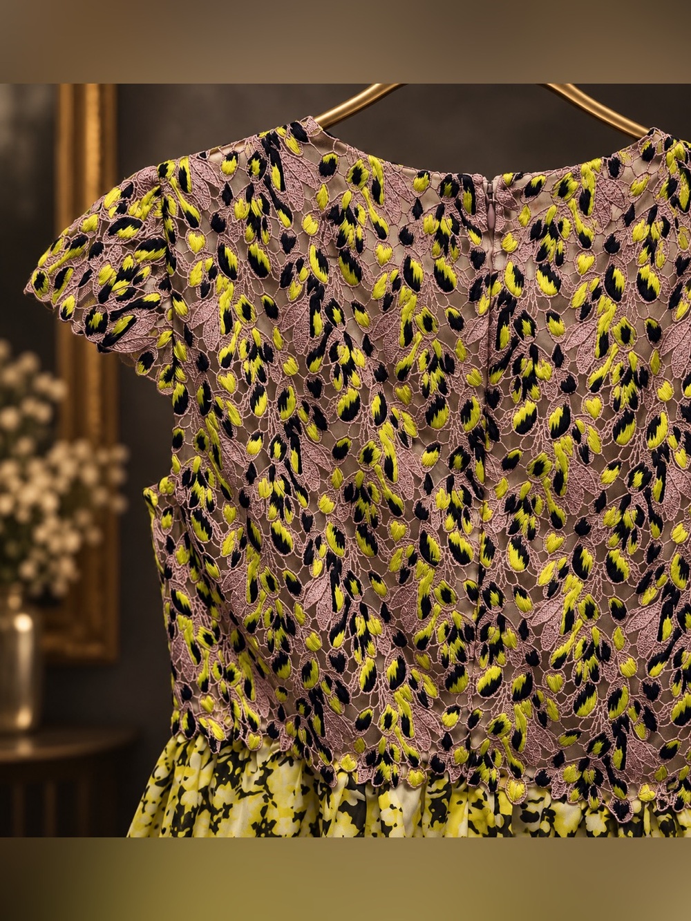 Giambattista Valli Falling Flowers Silk Embroidered A-Lind Mini Dress 46/L Italy - Picture 5 of 10